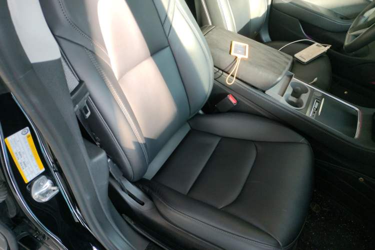 Used Tesla Model 3 2022 Rear-Wheel-Drive Version Right Front Seat