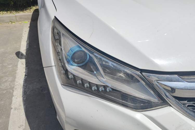 Used BYD Song 2016 GaiShi Edition 1.5TI Manual Elite Model
