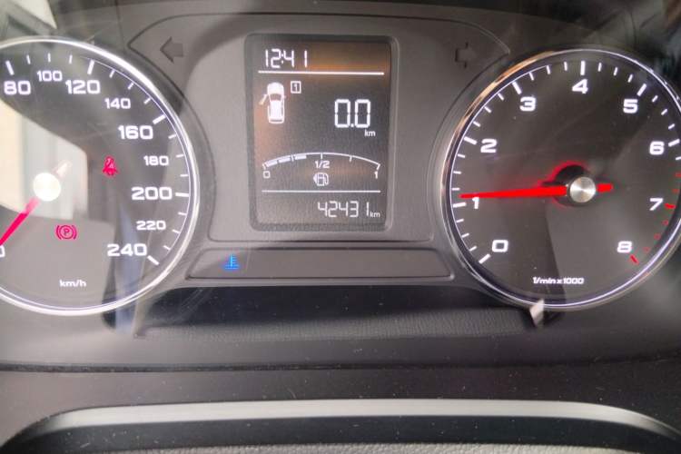 Used Roewe RX5 2016 20T Two-Wheel Drive Manual Flagship Edition