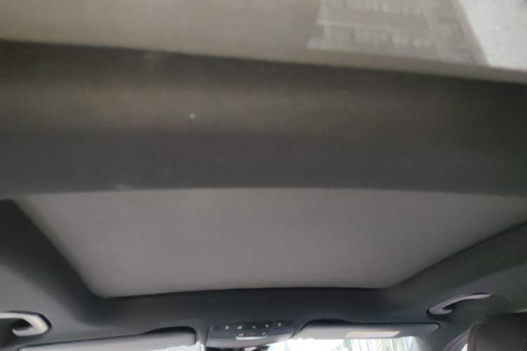 Used Mercedes-Benz GLC 2018 Facelift GLC 260 4MATIC Luxury Edition Headliner