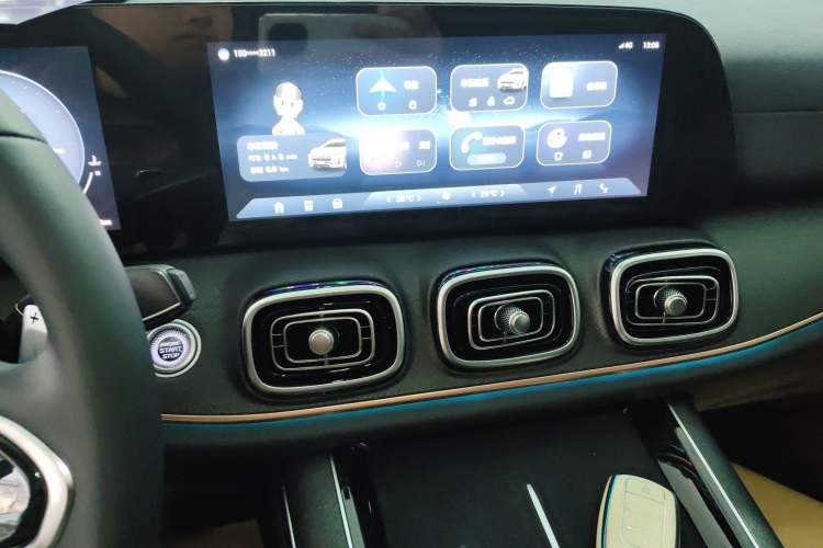 Used Chery Tiggo 9 2023 2.0T Dual-Clutch Two-Wheel Drive Luxury Edition 5 Seats