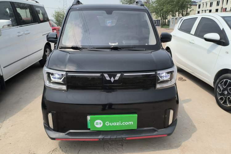 Used Wuling Hongguang MINIEV 2022 GAMEBOY 300km Enthusiast Model with Lithium Iron Phosphate Front