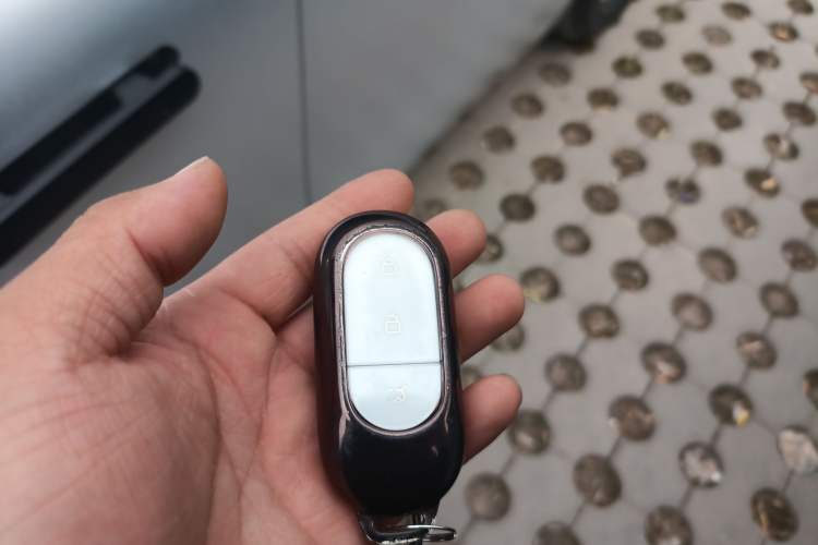 Used Leapmotor C01 2024 All-Electric 625 Deluxe Edition Vehicle Key