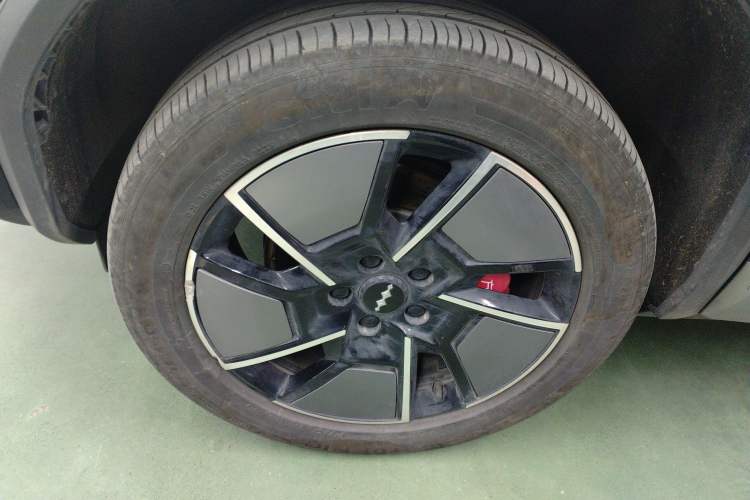 Used Formula Leopard Titanium 3 2025 501KM All-Wheel Drive Intelligent Driving Ultra Version