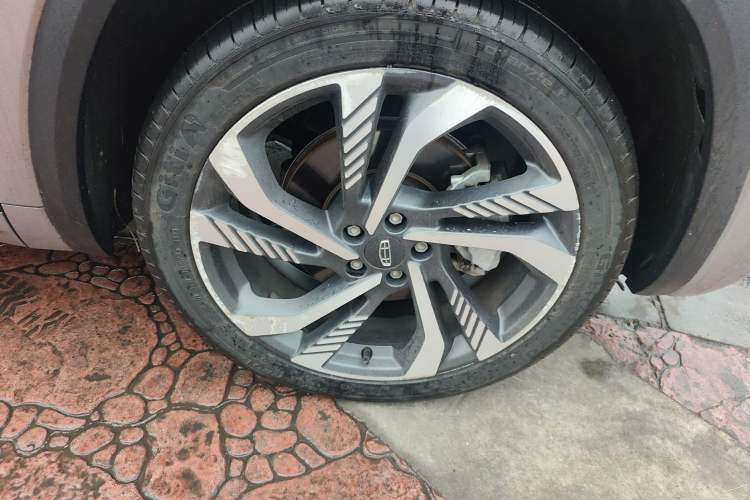 Used Geely Auto Monjaro L 2023 2.0TD High-Power Automatic Two-Wheel Drive Flagship Version
