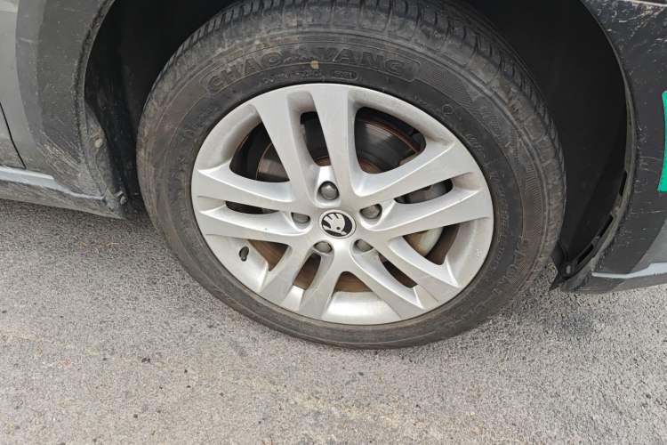 Used Skoda Octavia 2018 Station Wagon TSI280 DSG Flagship Edition Right Front Wheel Hub