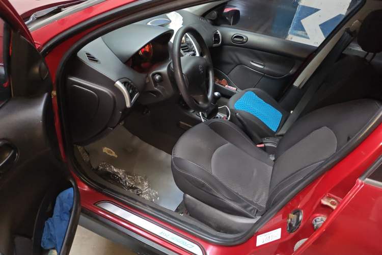 Used Peugeot 207 2011 Hatchback 1.4L Manual Yule Edition Driver Seat