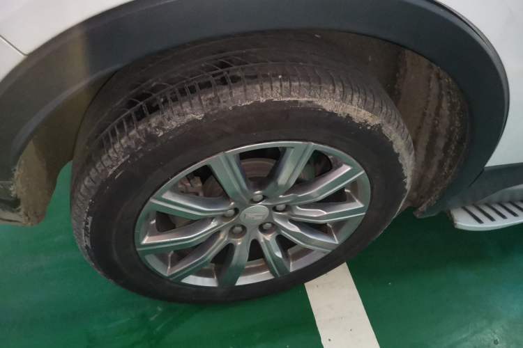 Used Cadillac XT4 2018 28T Four-Wheel Drive Leading Model
