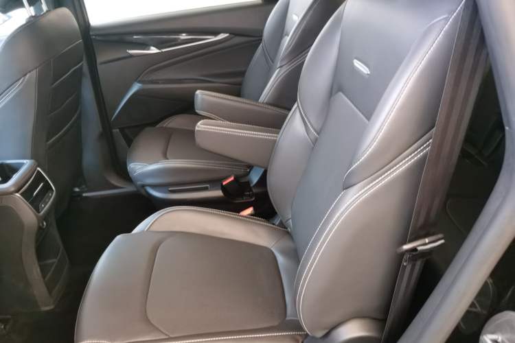 Used SAIC MAXUS G50 2023 PLUS 1.5T Happiness-Recommended Automatic Cruise Version Left Rear Seat