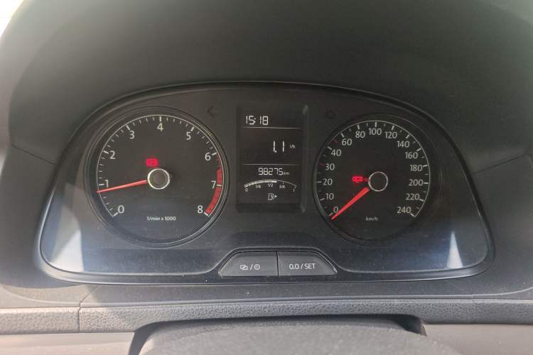 Used Volkswagen Lavida 2013 Revised Classic 1.6L Manual Fashion Edition Instrument Cluster