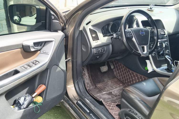 Used Volvo XC60 2015 T5 AWD Smart Drive Edition