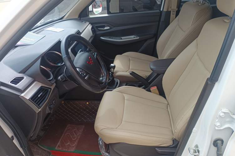 Used Wuling Hongguang 2021 1.5L Facelifted S Comfort Version with Electric Power Steering LAR Left Front Seat