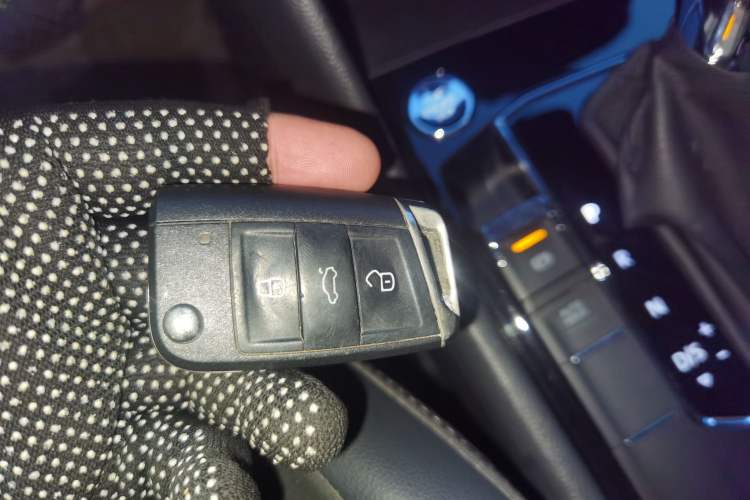 Used Volkswagen Tiguan L 2019 330TSI Automatic Two-Wheel Drive Smart Luxury Version China V Emission Standard