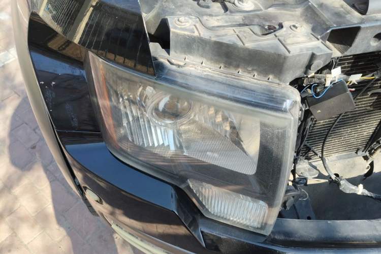 Used Ford F-150 Raptor 2011 6.2L Harley-Davidson Right Front Headlight