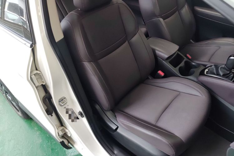 Used Nissan Qashqai 2019 2.0L CVT Luxury Edition Right Front Seat