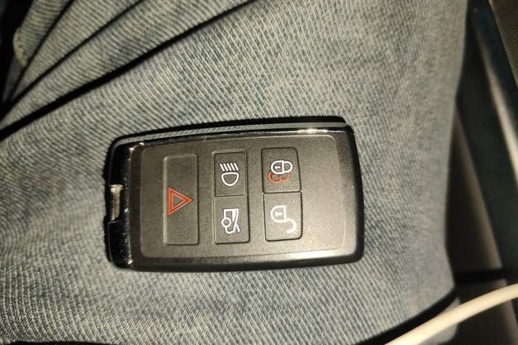 Used Jaguar XEL 2021 2.0T 250 PS R-DYNAMIC S Advanced Sport Edition Vehicle Key