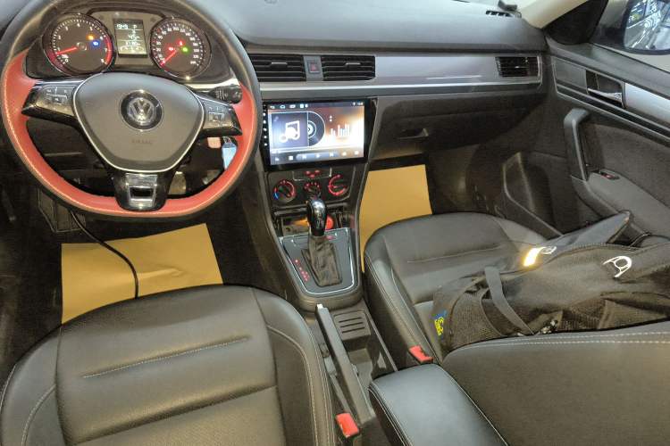 Used Volkswagen Bora 2018 1.5L Automatic Fashion Model Gear Lever