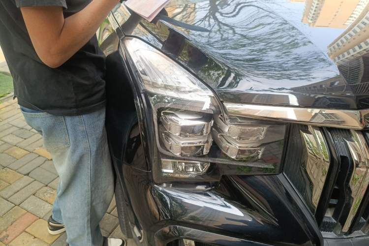 Used GAC Trumpchi GS8 2021 390T Two-Wheel-Drive Dark Knight Edition Right Front Headlight