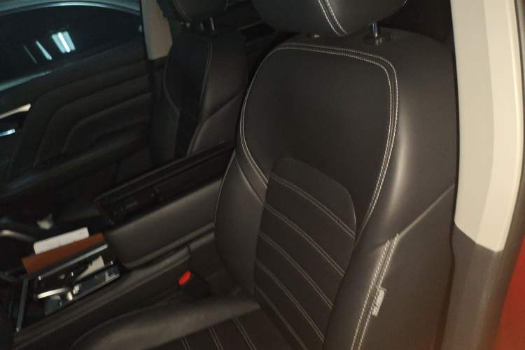 Used Venucia Star 2021 260T Automatic 48V Mild Hybrid Turbocharged Star Achieve Edition Left Front Seat