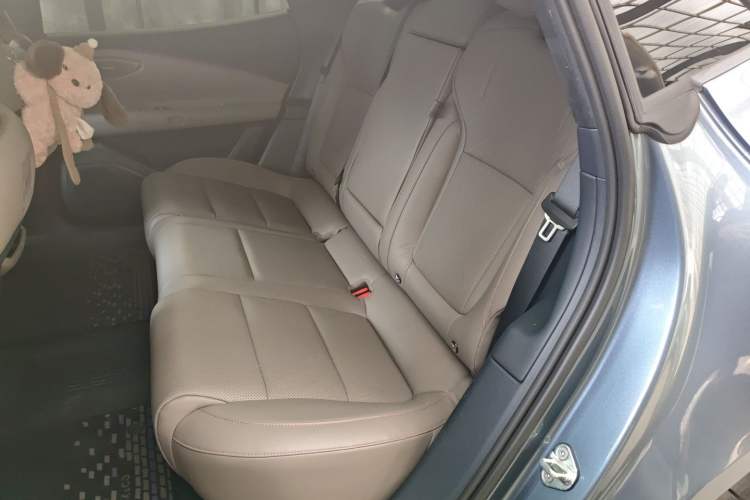 Used Lynk & Co Z10 2025 95 kWh 766 km Range Rear-Wheel Drive Max