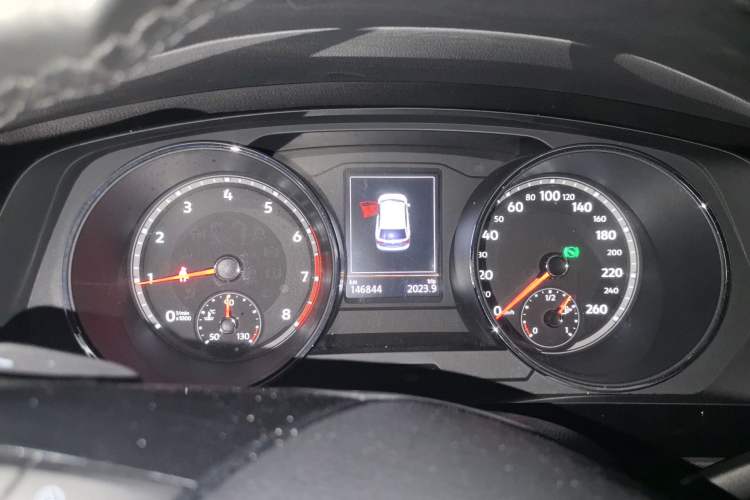 Used Volkswagen Tiguan L 2018 330TSI Automatic Two-Wheel Drive Luxury Edition Instrument Cluster