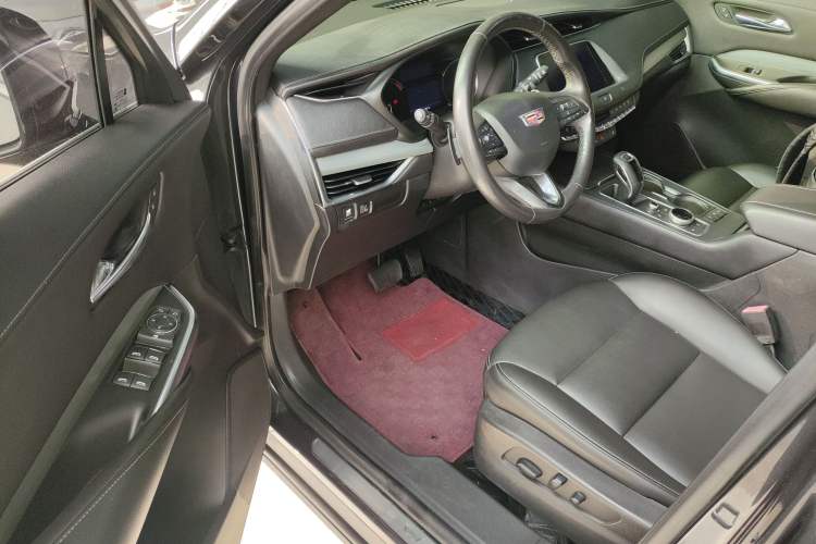 Used Cadillac XT4 2018 28T Two-Wheel Drive Leading Version
