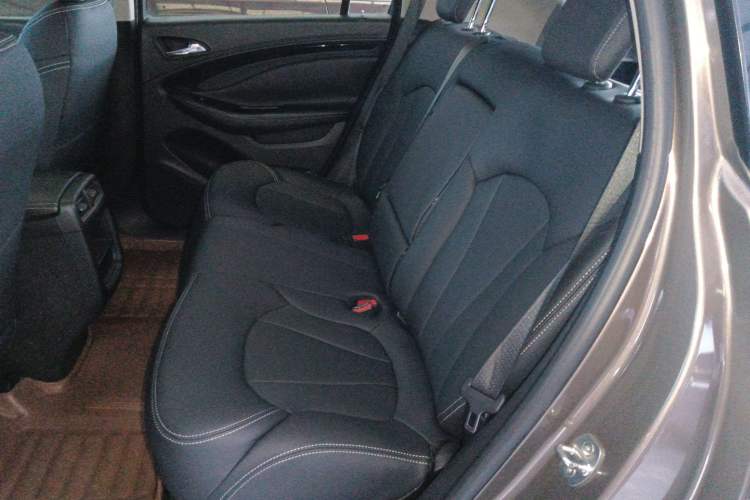 Used Buick Envision 2015 20T Two-Wheel-Drive Leading Model