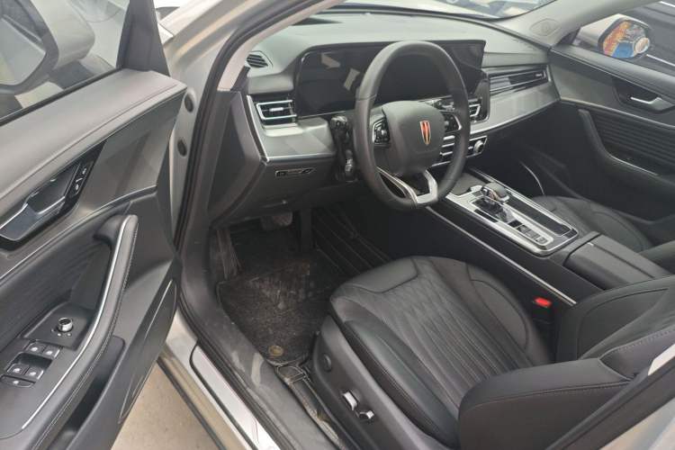 Used Hongqi HS5 2023 2.0T Four-Wheel Drive Flagship Pro Edition Driver Seat