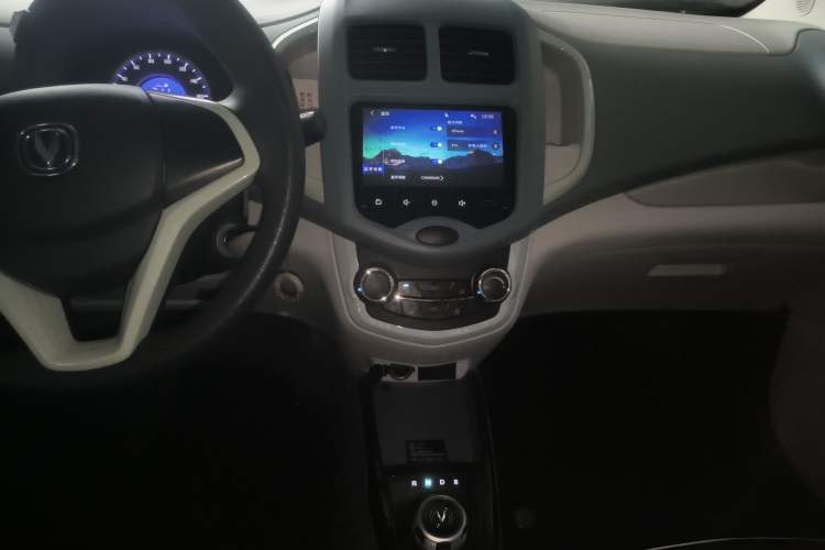 Used CHANGAN OSHAN Benni E-Star 2021 National Edition Colorful Version Lithium Iron Phosphate (31.86 kWh) Audio And AC Panel