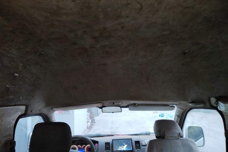 Used Foton Scenic G7 2015 2.0L Commercial Version Long Wheelbase High Roof – 486EQV4
