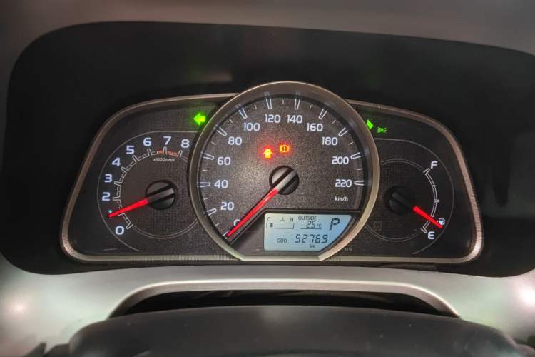 Used Toyota RAV4 2016 2.0L CVT Two-Wheel Drive Fashion Edition China V Standard Instrument Cluster