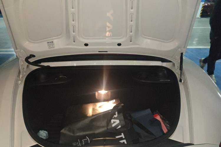 Used Porsche 718 2022 Boxster 2.0T Trunk