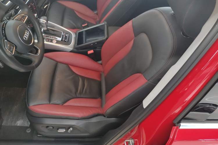 Used Audi Q5 2017 Plus 40 TFSI Technology Model
