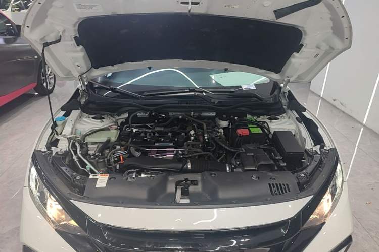 Used Honda Civic 2021 HATCHBACK 220TURBO CVT New Trendsetter