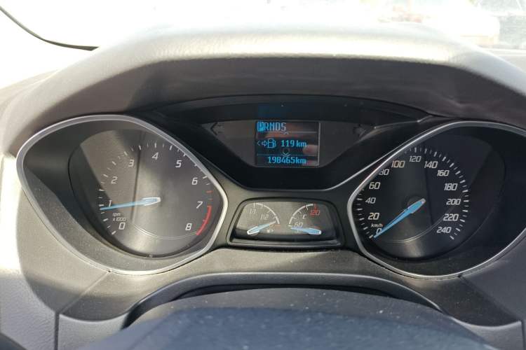 Used Ford Focus 2012 Sedan 1.6L Automatic Fashion Edition
