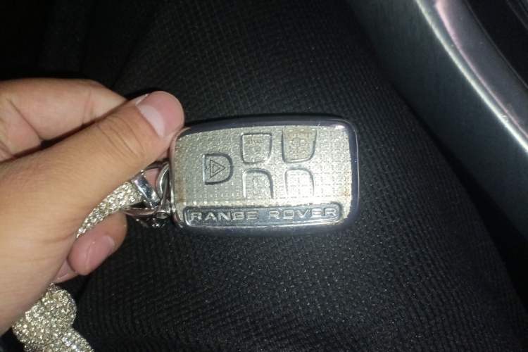 Used Land Rover Range Evoque 2014 2.0T 5-Door Luxury Edition Vehicle Key