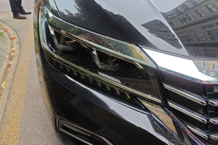 Used Volkswagen Passat 2019 330TSI Luxury Edition China V Standard Right Front Headlight