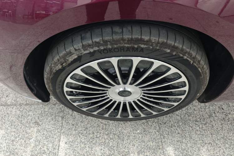 Used Hima S9T 2025 Model Pure Electric Four-Wheel-Drive Ultra Left Front Wheel Hub