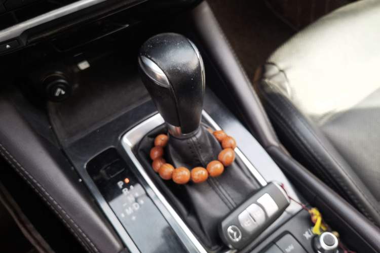 Used Mazda Atenza 2015 2.0L Blue Sky Luxury Edition
