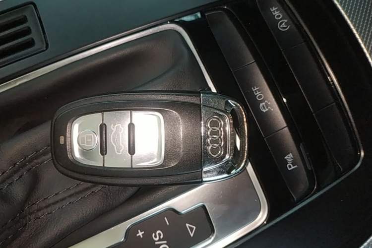 Used Audi A4L 2016 35 TFSI Collector's Edition Automatic Standard Model