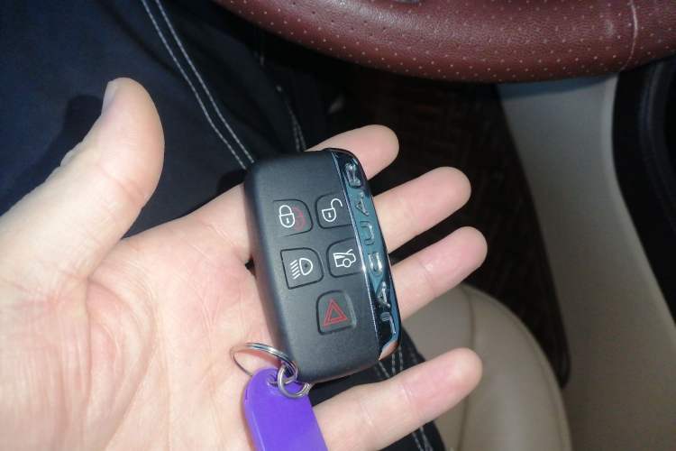 Used Jaguar XJ 2016 XJL 2.0T Two-Wheel-Drive Elegant Business Edition
