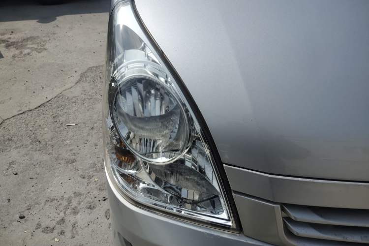 Used Wuling Rongguang 2019 1.2L S Van Standard Model with 5 Seats
