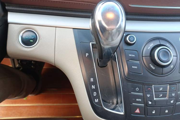 Used Buick GL8 2017 25S Prestige Version China V Standard
