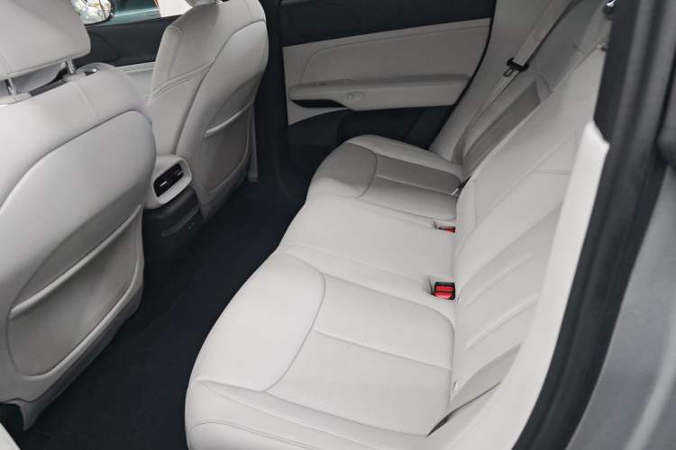 Used XPeng G6 2023 700 Four-Wheel Drive Performance Max