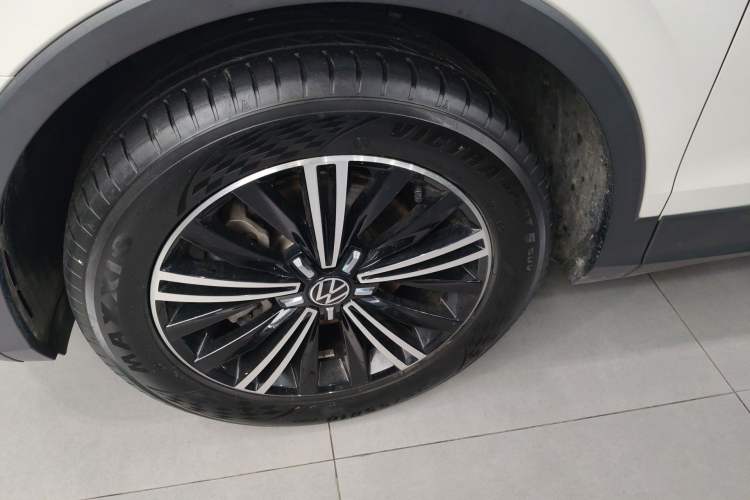 Used Volkswagen Tiguan L 2021 330TSI Automatic Two-Wheel Drive Comfort Edition
