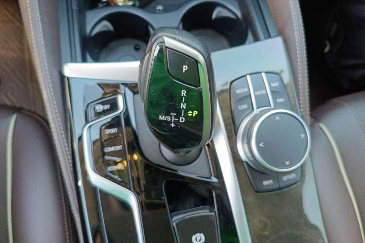 Used BMW 5 Series 2021 525Li Luxury Package