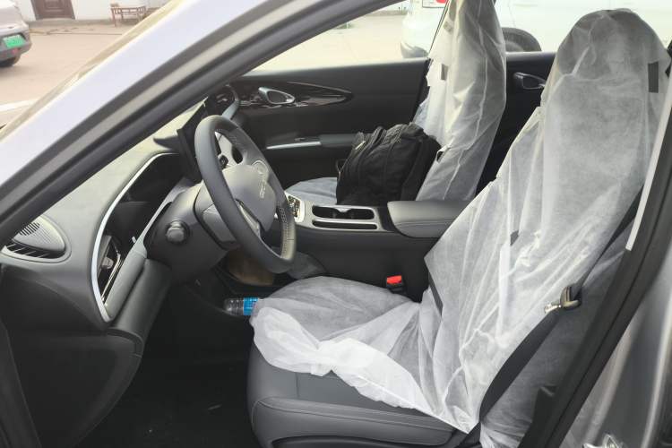 Used Geely Galaxy Geome 2026 Model 310km Youth Edition Left Front Seat