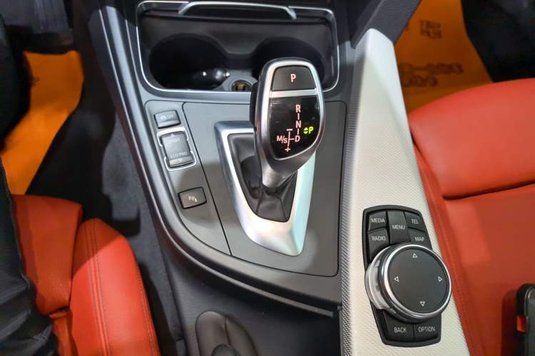 Used BMW 3 Series 2016 328i M Sport Gear Lever