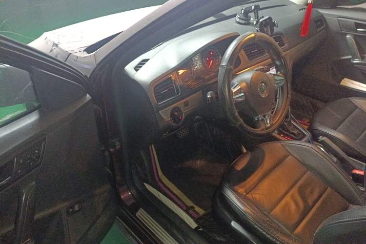 Used Volkswagen Lavida 2013 Revised Version 1.4 TSI DSG Comfort Edition Driver Seat