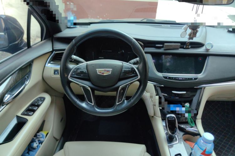 Used Cadillac XT5 2016 25T Tech Edition Steering Wheel